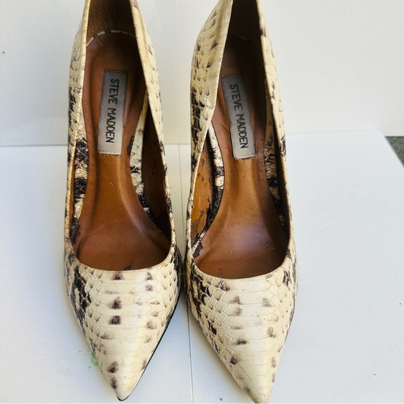 Python print pumps.Size 5.5 - Picture 2 of 5